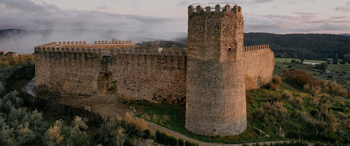 Una ruta virtual e inmersiva por los castillos de la Sierra Morena de Sevilla